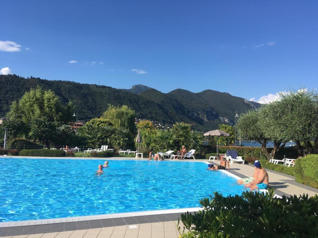 Appartamento Luisa Al Lago D'Iseo Paratico Exterior photo